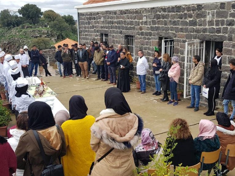 LIBANON : Menjez, schatkamer van hoop voor het noodlijdende Libanon